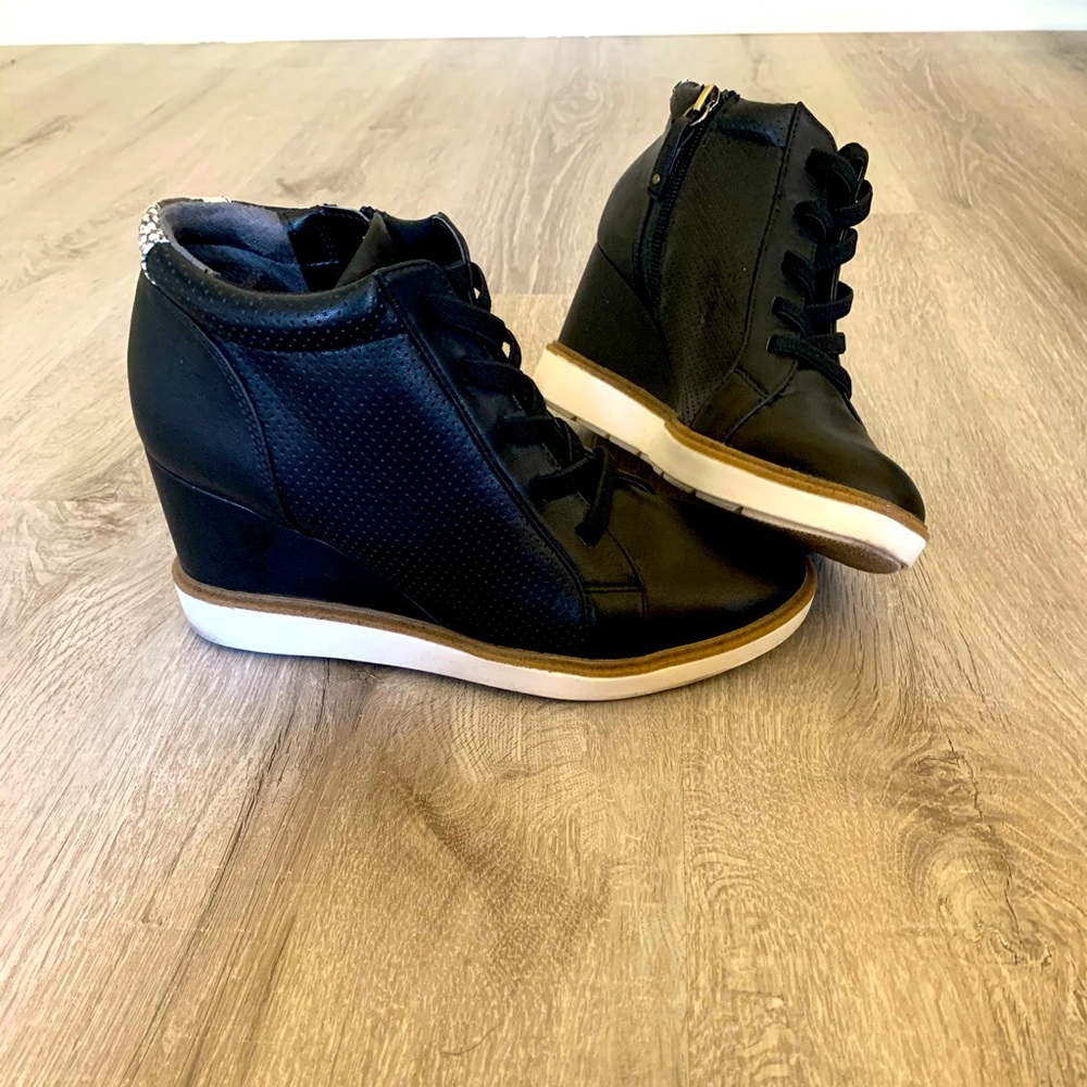 Dr. Scholl's Wedge Sneakers